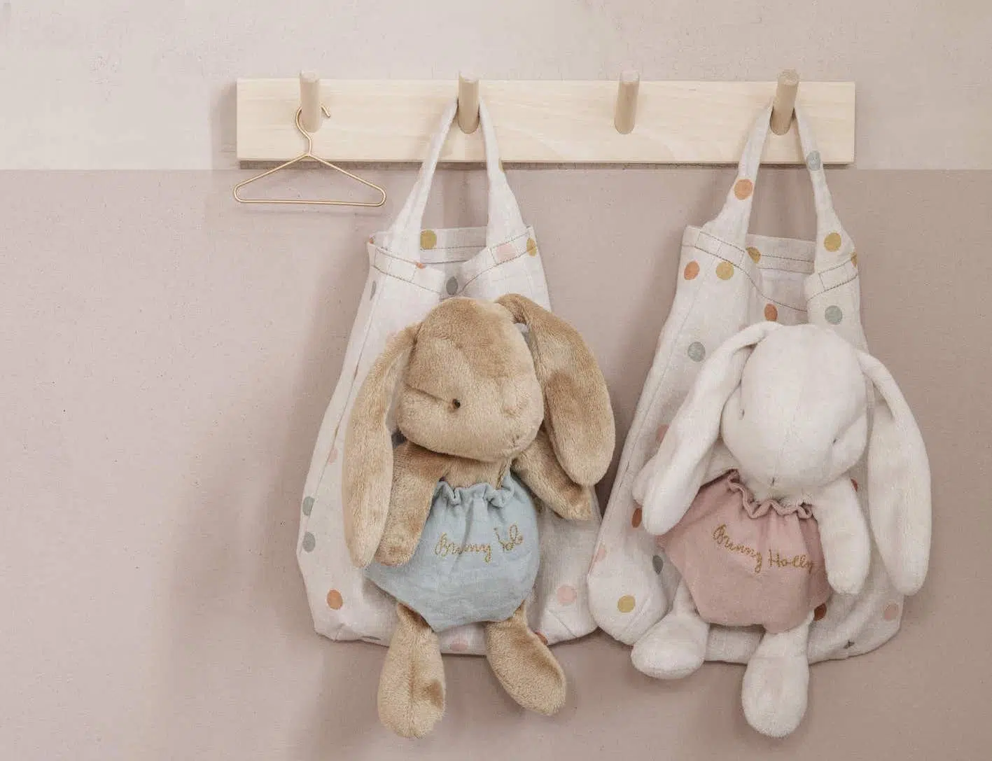 Bunny-Holly-horizontal.webp