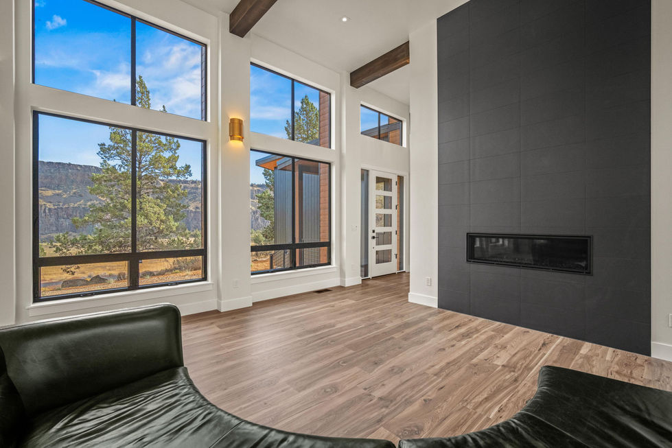 Great Room - 42-web-or-mls-12312 SW Horny Hollow-042