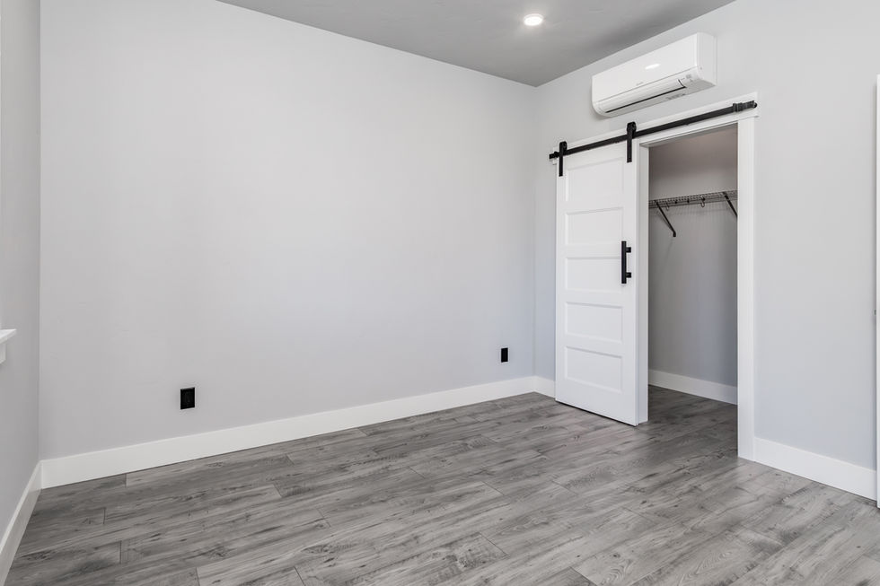 Bedroom - 93698 Raymond Ln, North Bend OR-38