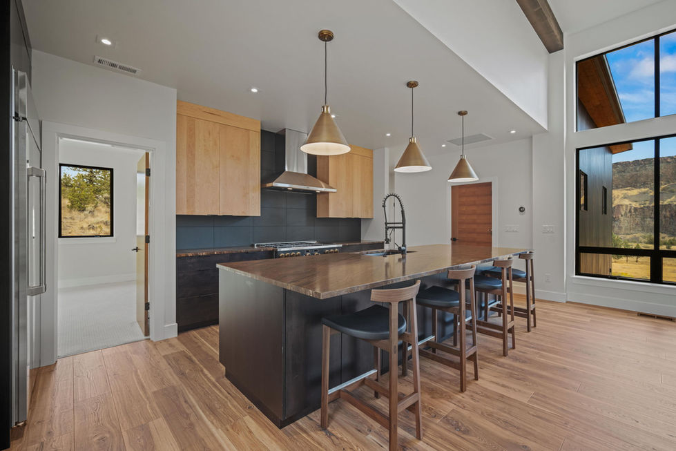 Kitchen - 55-web-or-mls-12312 SW Horny Hollow-055