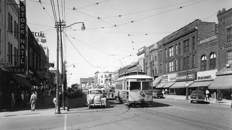 6153-797 Street Car # 913 at 24th _ N St. - 1951 .jpeg