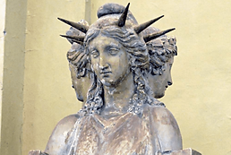 Hecate-Chiaramonti.png