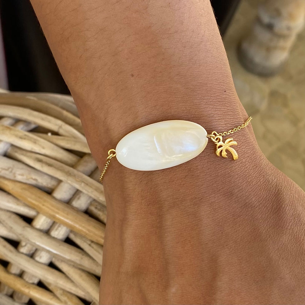 섬네일: Bracelet plaqué or maille fine pierre de nacre véritable ovale