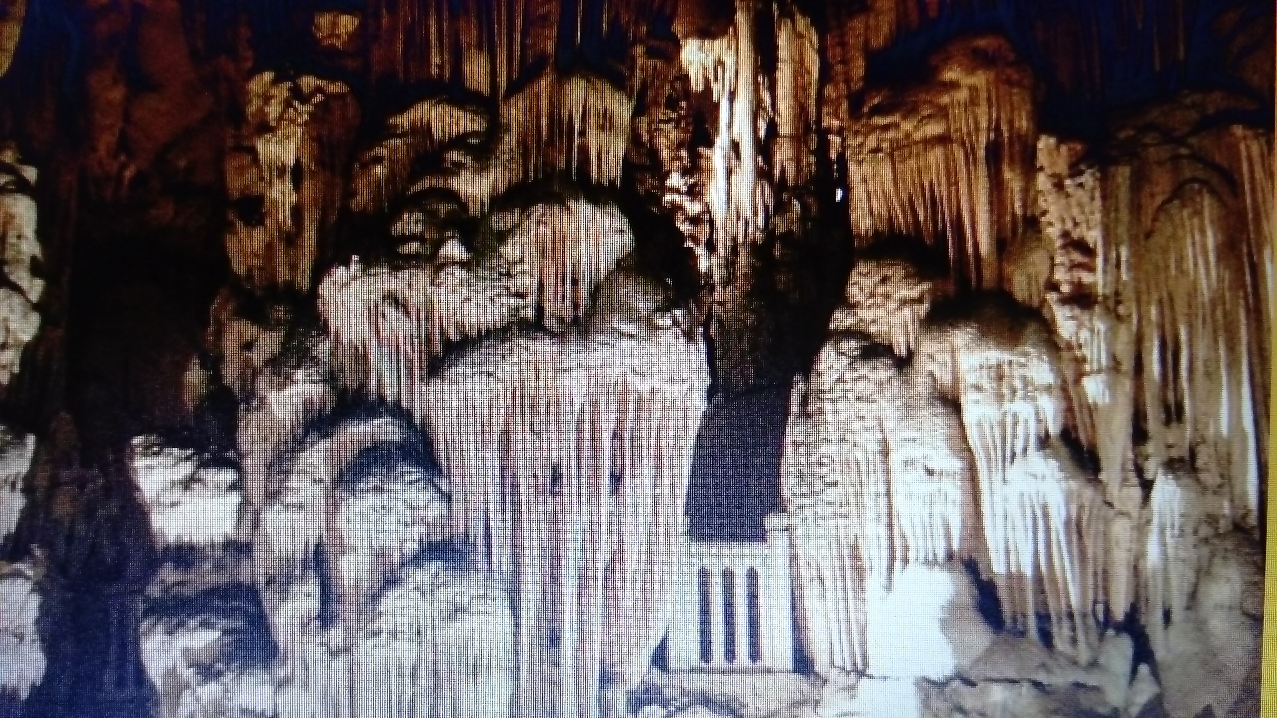La Grotte de Demoiselles