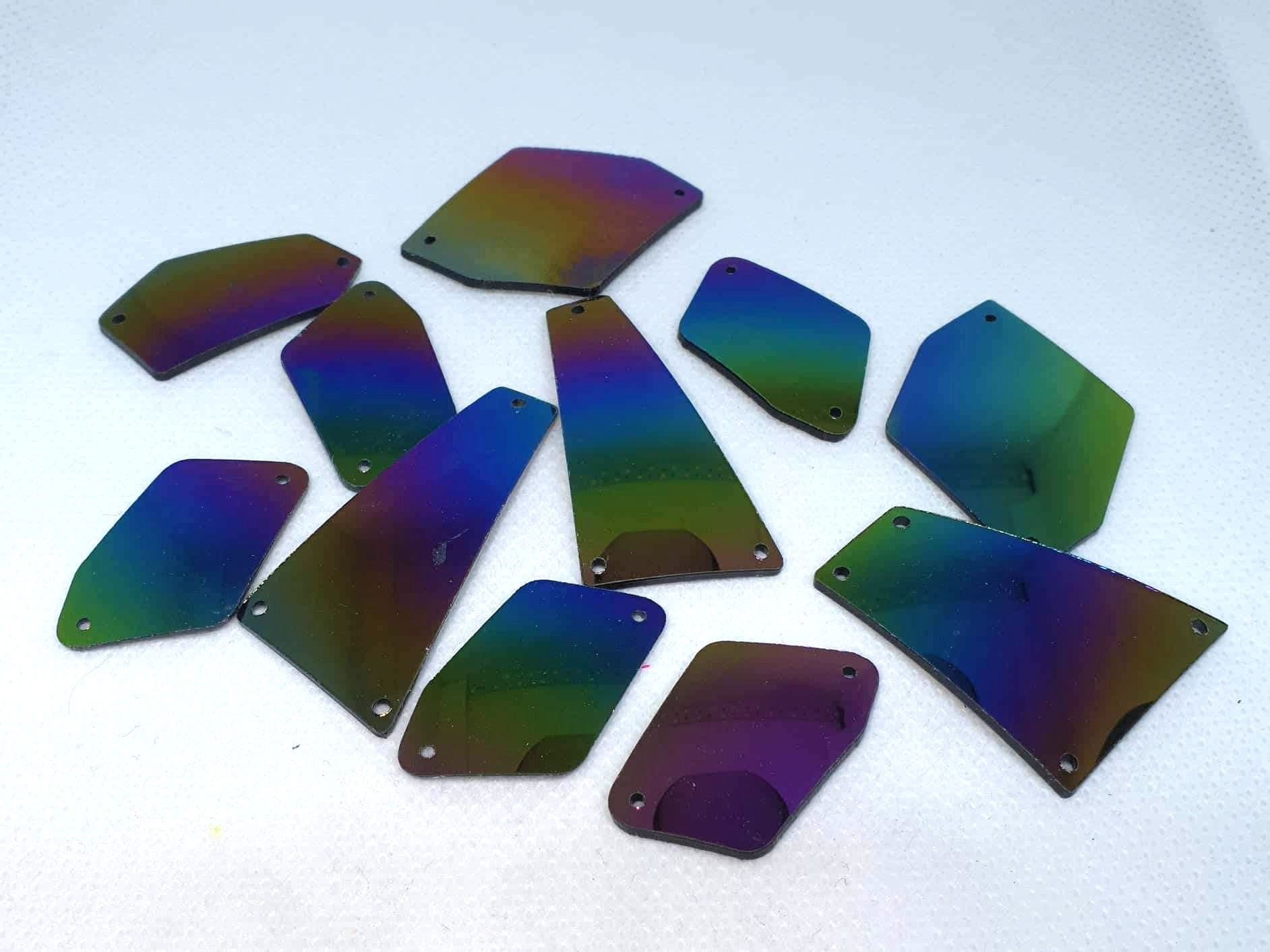 Rainbow ruhára varrható strassz, tükrös