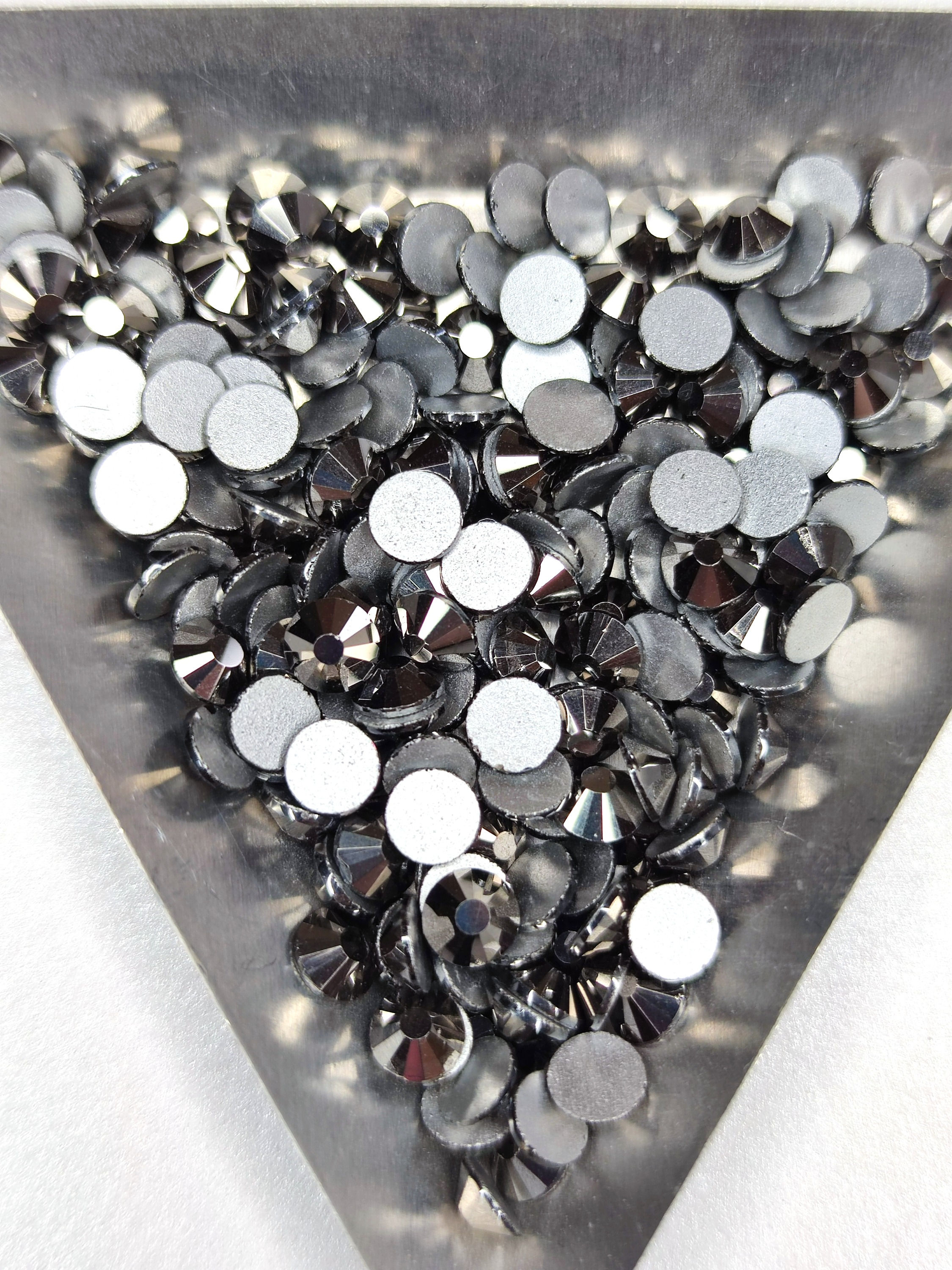 Jet Hematite ragasztható strasszkő