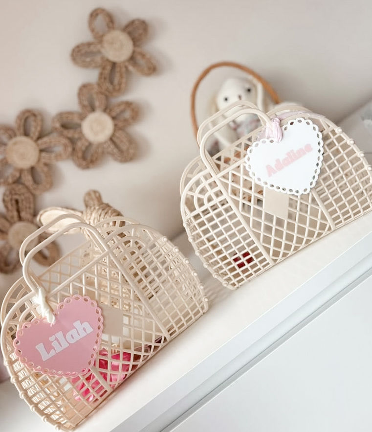 Thumbnail: Love Heart Jelly Basket 