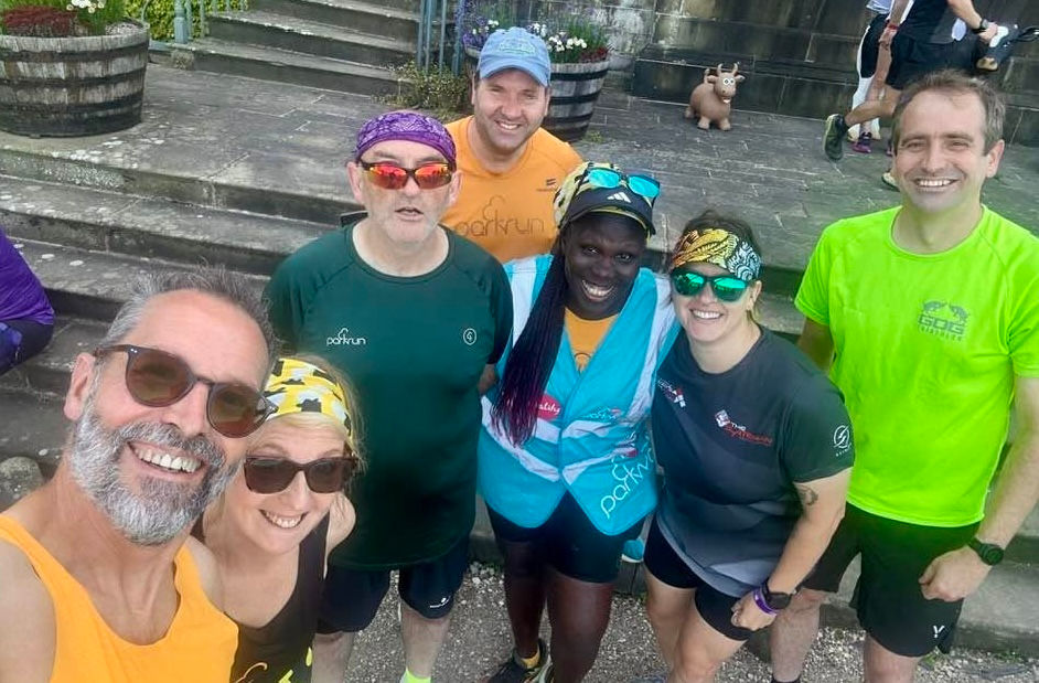 *Dave Munday (third from left) with a group of North Wales runners at Erddig.
