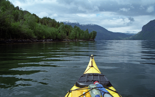 hotel_motel_coronet_paysage_kayak.png