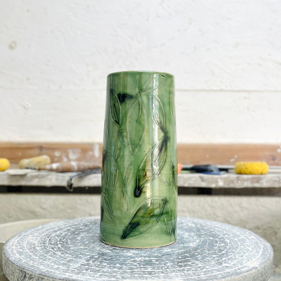 Thumbnail: Hedgerow Tangle cylinder
