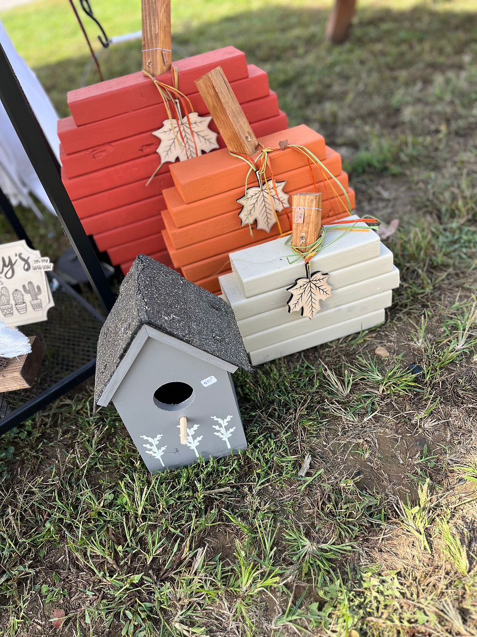 Thumbnail: Wooden Birdhouse