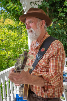 SanRafelPorchFest23_Bruce_Forrester-16.jpg