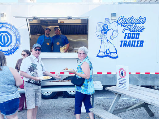 Optimist fry wagon keeps crowds fed in Tavistock and Shakespeare