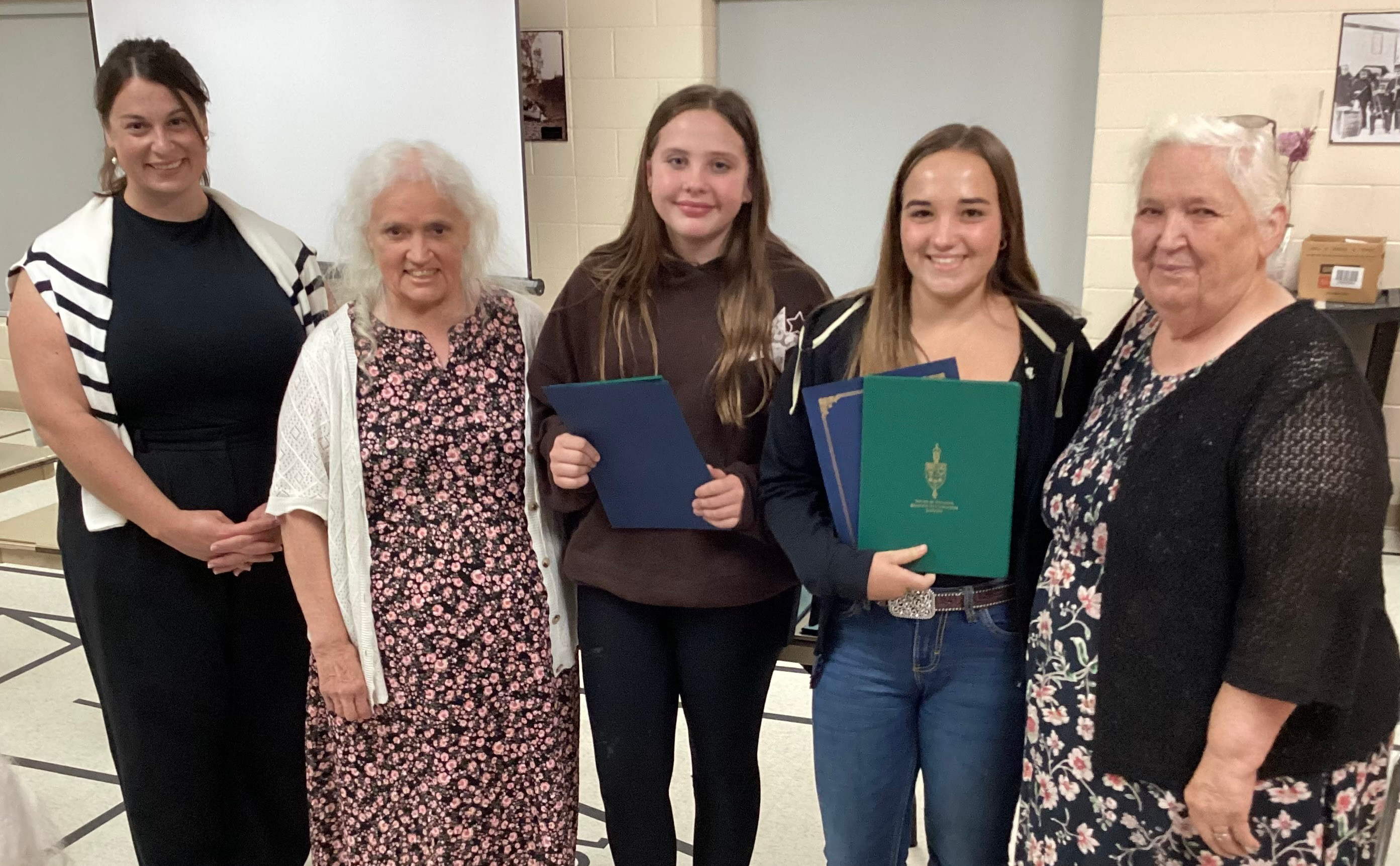 Outstanding Creative Gardeners, from left: Mayor Natasha Salonen; Janice Wagler, youth leader; Chloe Thompson; Katelynn Cressman; and Sandra Cressman, youth leader. Absent: Cole Schwartzentruber and Zach Schwartzentruber. Janice Wagler photo