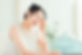 悩む女性
