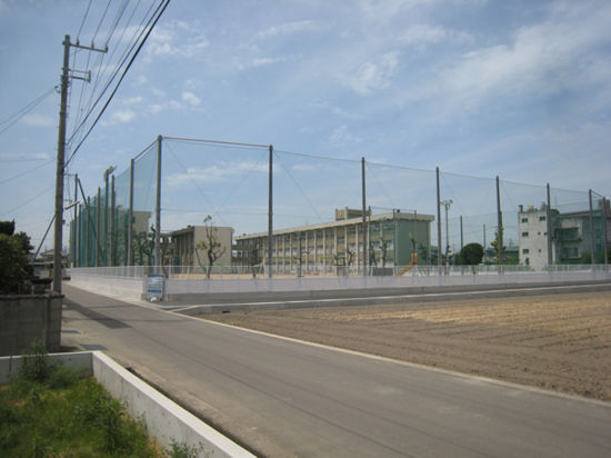 林小学校
