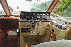 クルーザー・運転席