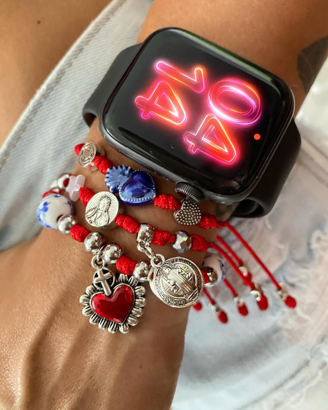 Set x 3 pulseras cordón rojo corazón