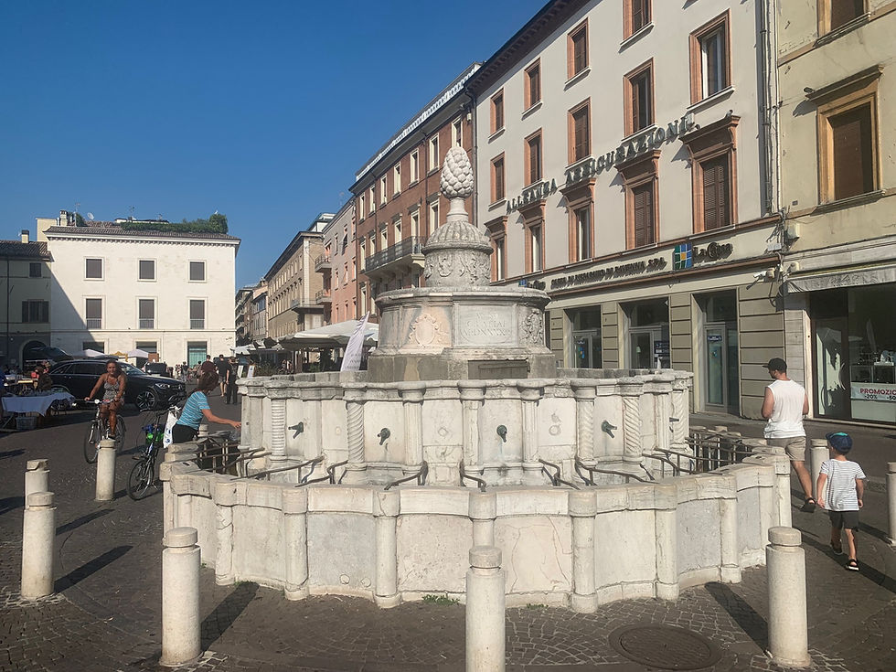 Fontana della Pigna in Piazza Cavour a Rimini