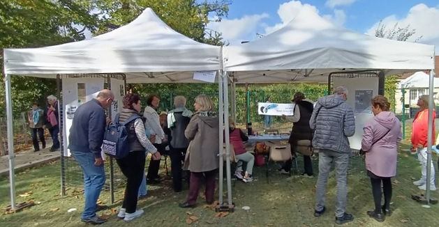 Stand de l'association à l'inauguration du parc de la Châtaigneraie le 5 octobre 2025
