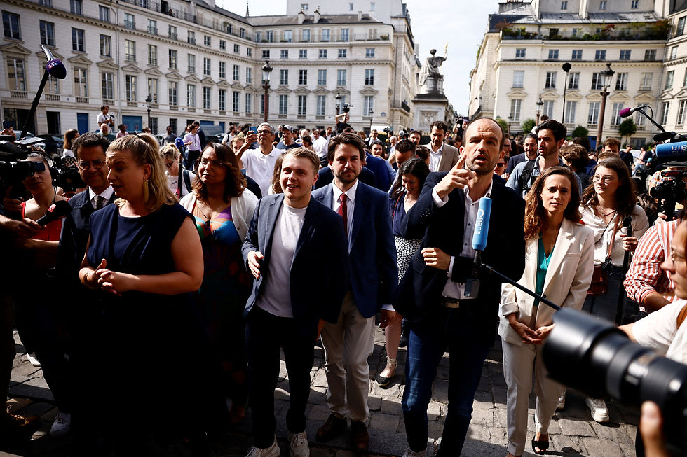 Members of Parliament Mathilde Panot, Louis Boyard, Manuel Bompard and Clemence Guette of the French far-left opposition party La France Insoumise (France Unbowed - LFI) and the alliance of left-wing parties, called the "Nouveau Front Populaire" (New Popular Front - NFP), arrive with other elected members of parliament at the National Assembly in Paris after the second round of the early French parliamentary elections, France, July 9, 2024. REUTERS/Yara Nardi
