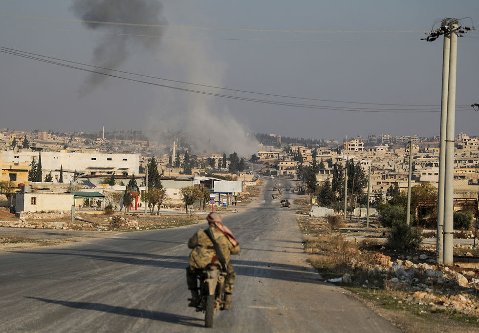 Syria rebels say they reached Aleppo city in surprise sweep