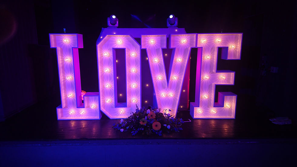WHITE WEDDING LOVE