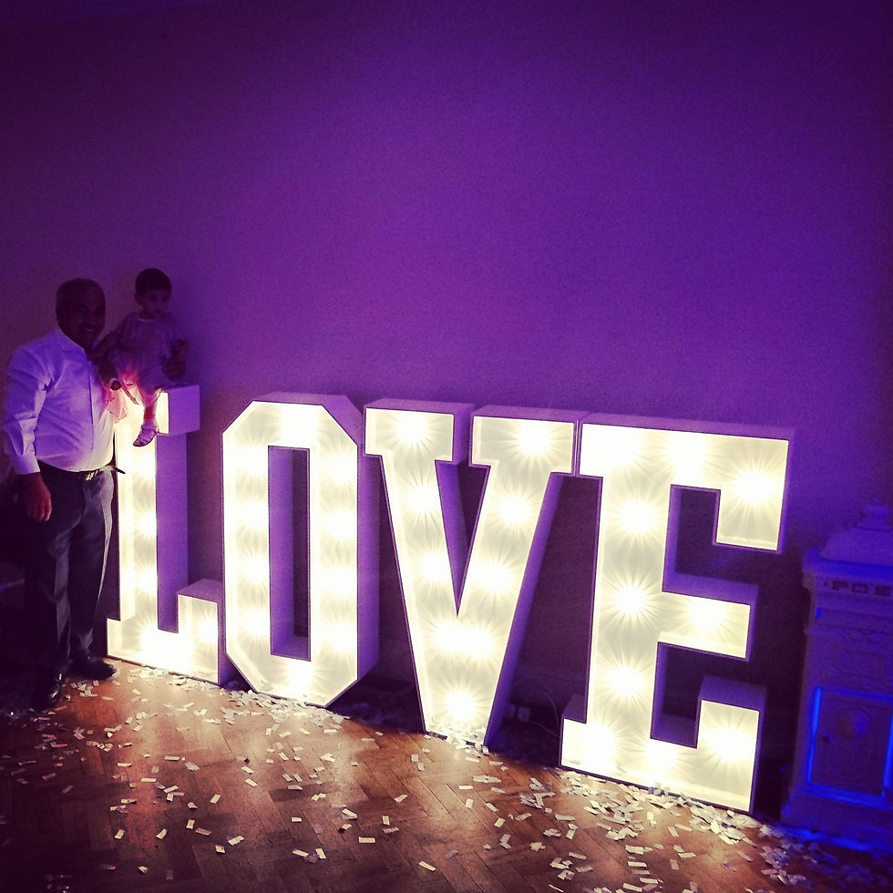 WHITE WEDDING LOVE