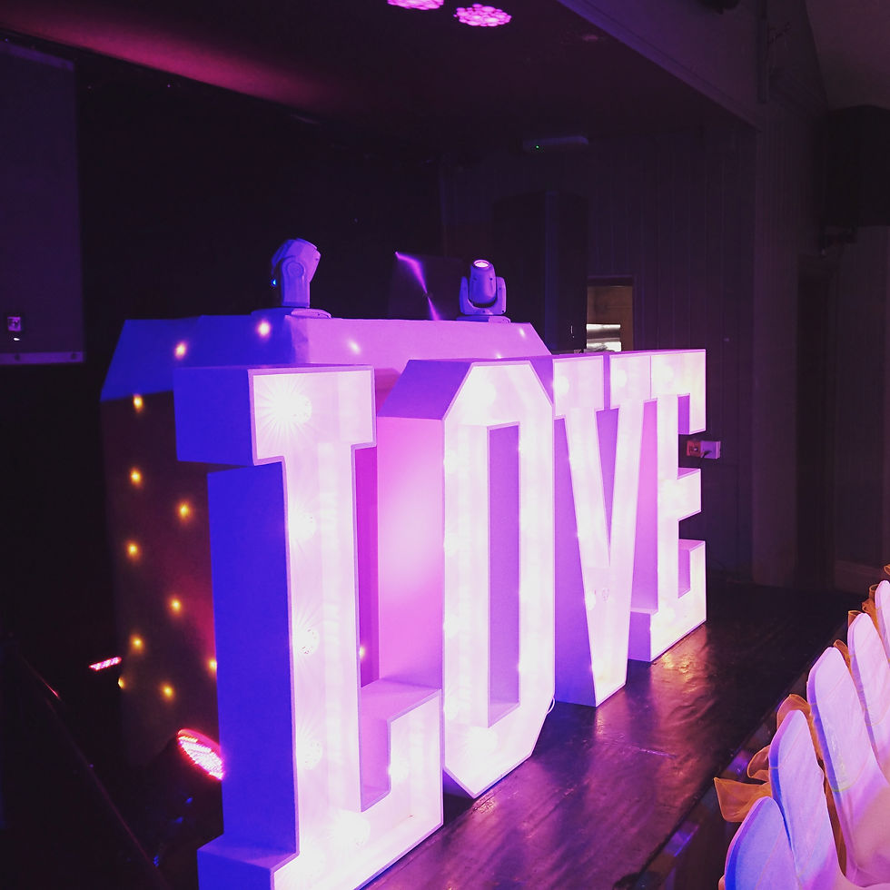 WHITE WEDDING LOVE