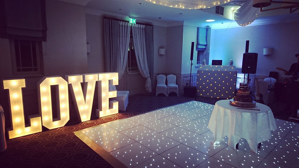 WHITE WEDDING LOVE