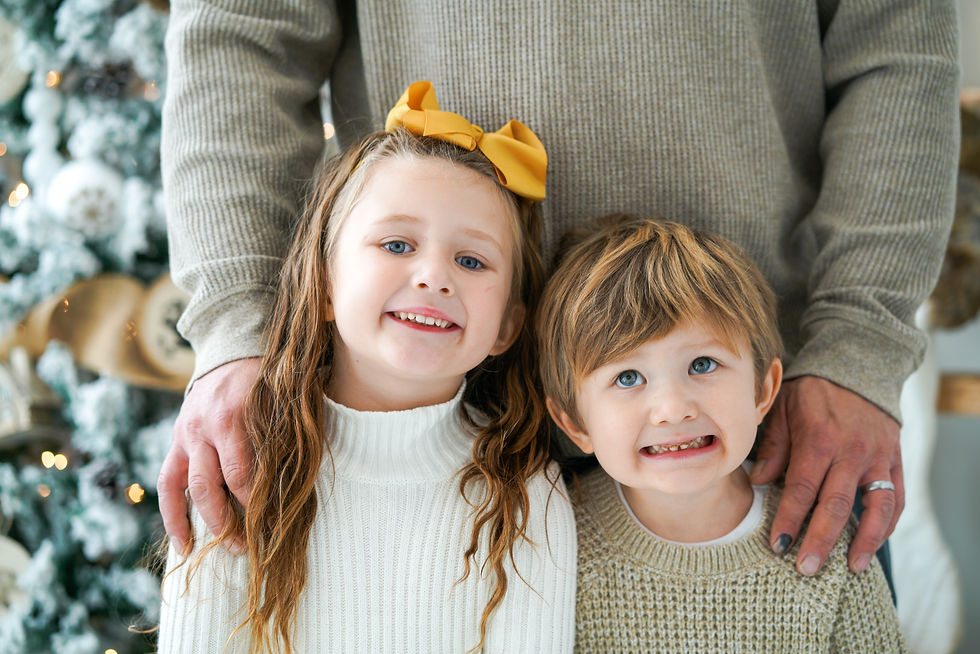 At Christmas, all roads lead home.🎄🥂