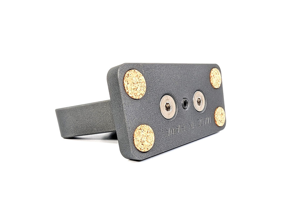 サムネイル： CNC-Milled "Shaka" Pen Stand