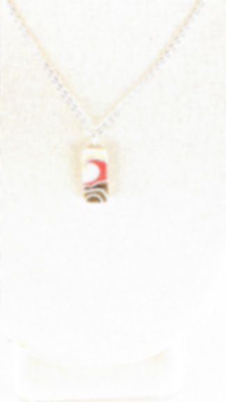 Small Sand Gems Rectangle Wave Necklace (red)