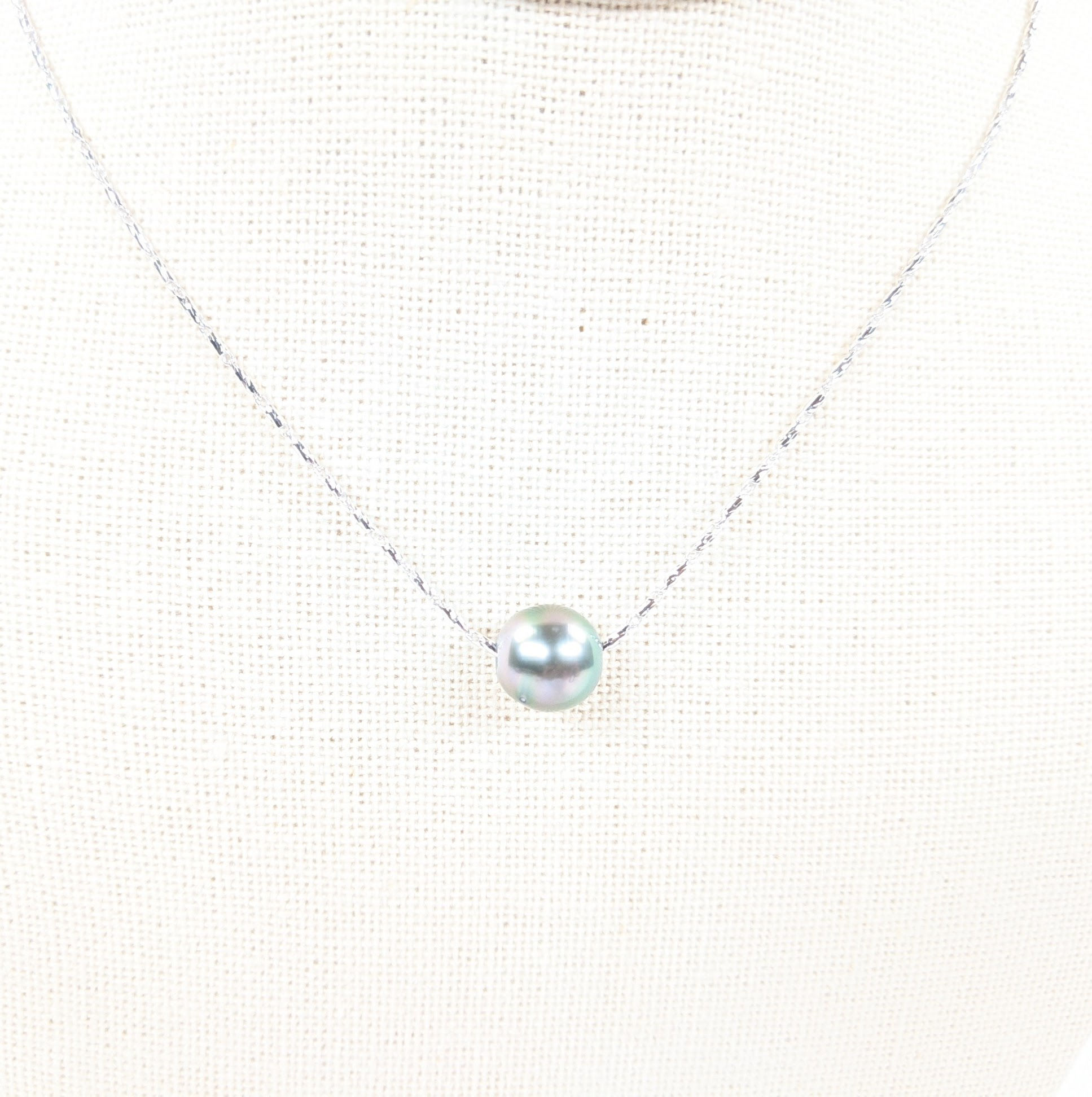 Premium Tahitian Black Pearl Necklace w. Adjustable Chain