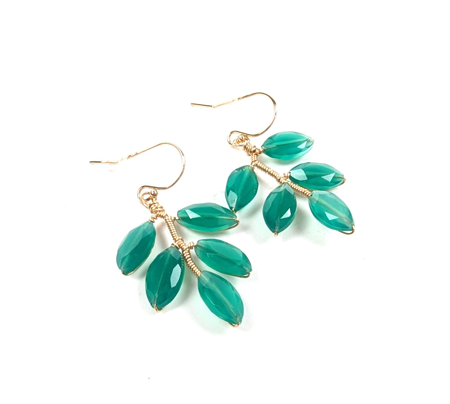 Semi-precious Green Onyx Gemstone ER