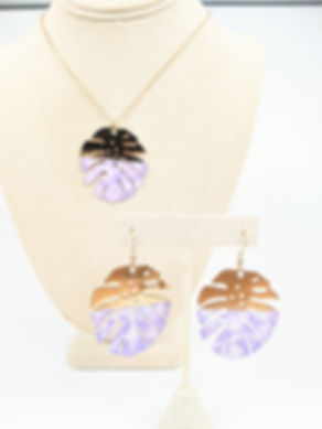 Monstera Earrings and Pendant Set (Lilac)