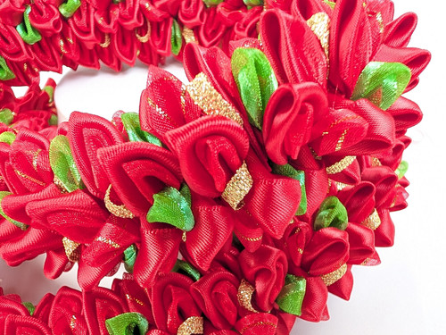 Premium Ribbon Lei (Red Green) | Simply Wood Studios