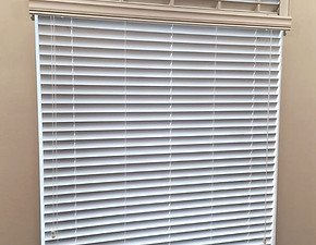 Horizontal Blinds in living room 