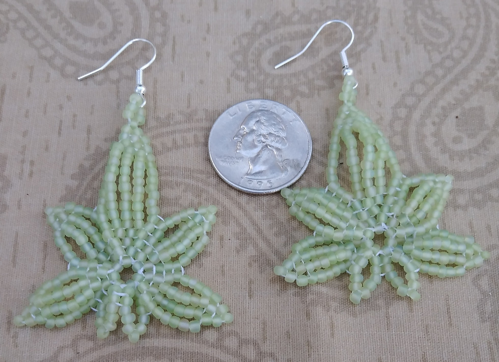Thumbnail: Potleaf Beaded Earring