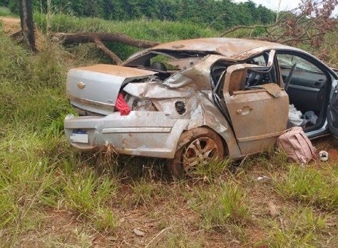Casal morre em acidente na BR-354, em Santa Rosa da Serra