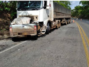 Acidente na BR 262 causa a morte de duas pessoas