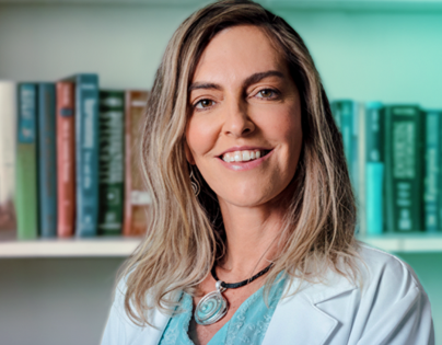 Cientista brasileira revoluciona tratamento de lesões medulares