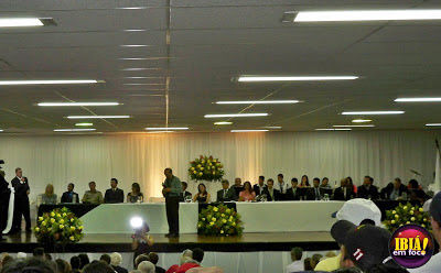 Hélio Silveira toma posse do cargo de prefeito em Ibiá