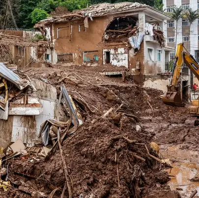 Sobe para 72 o número de mortos nas chuvas em Minas Gerais