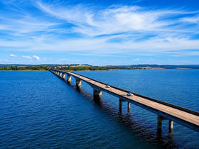 Fechamento da Ponte Quinca Mariano muda rotina de turistas e transportadores entre Minas e Goiás