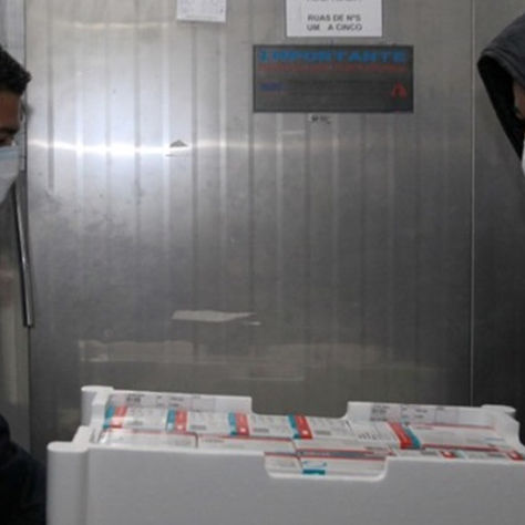 Minas recebe mais de 1 milhão de vacinas contra covid-19