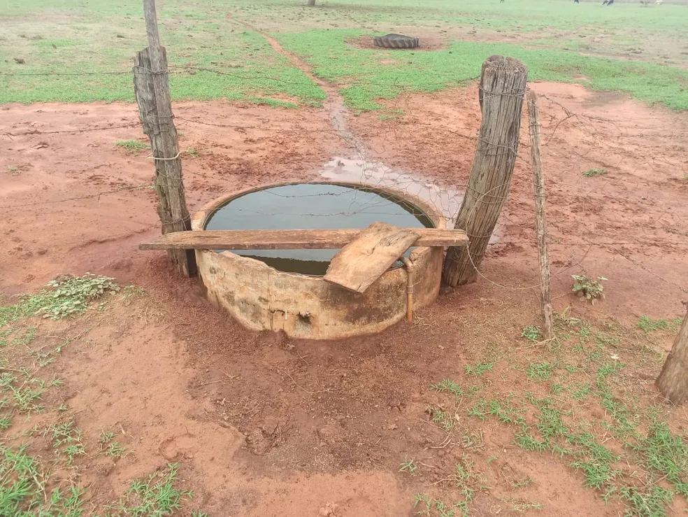 Criança cai em cocho de água e morre afogada no Alto Paranaíba