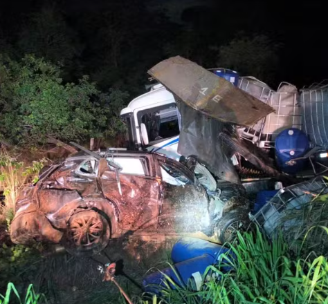 Primeira-dama de Santa Juliana e vereador eleito morrem em acidente envolvendo quatro veículos na LMG-798