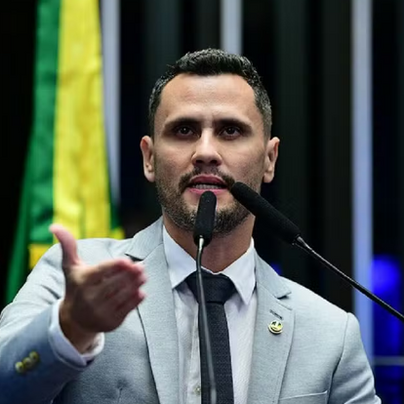 Cleitinho anuncia que disputará o Governo de Minas e tenta reverter impasse dentro do Republicanos