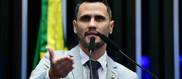 Cleitinho anuncia que disputará o Governo de Minas e tenta reverter impasse dentro do Republicanos